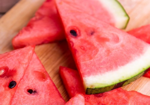 How to Pick Summer Fruits in Season: Freshness Tips & Recipes